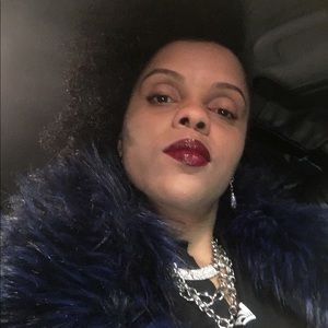 Meet your Posher, Tiana
